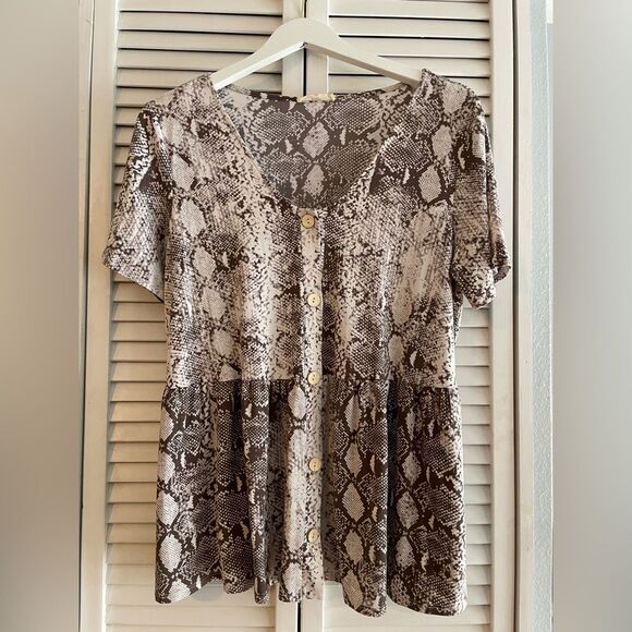 Entro | Women’s Printed Top - Picture 1 of 4